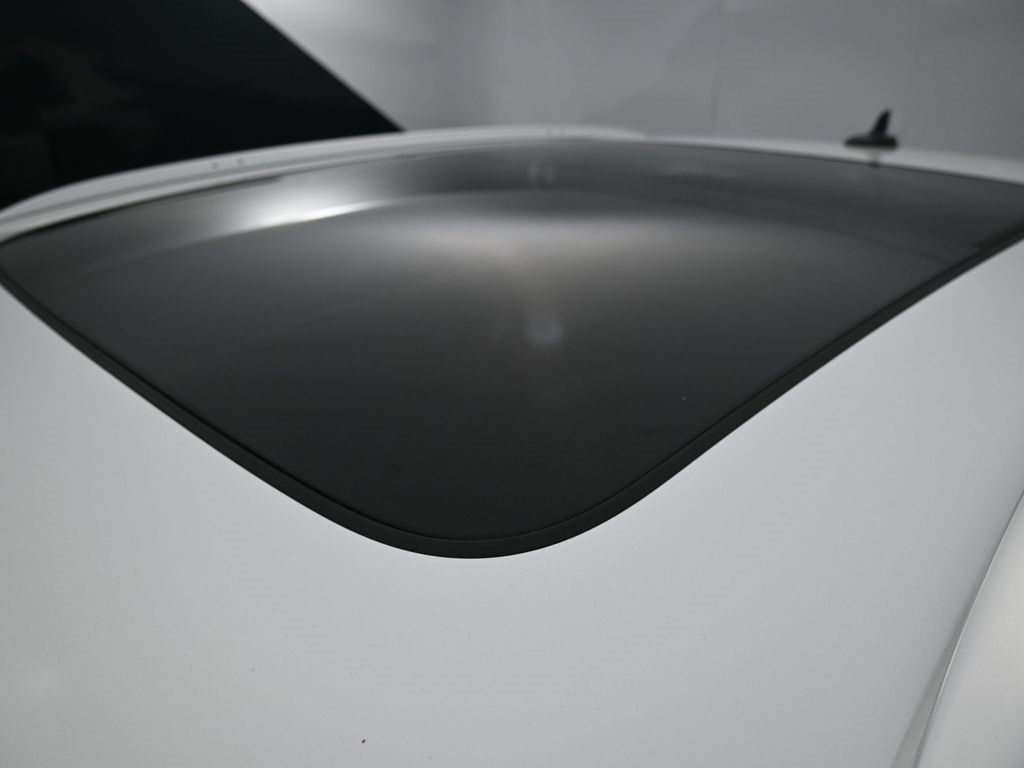 Vehicle image 24 of 38
