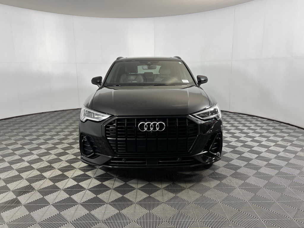 Vehicle image 2 of 52