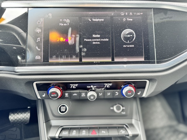 Vehicle image 12 of 15