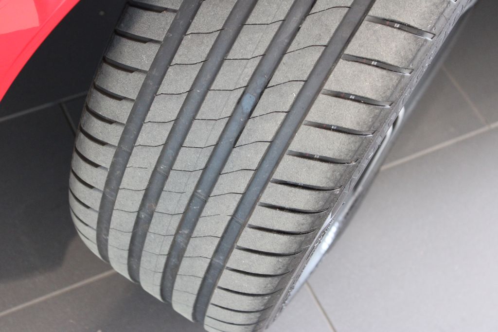 Vehicle image 41 of 57