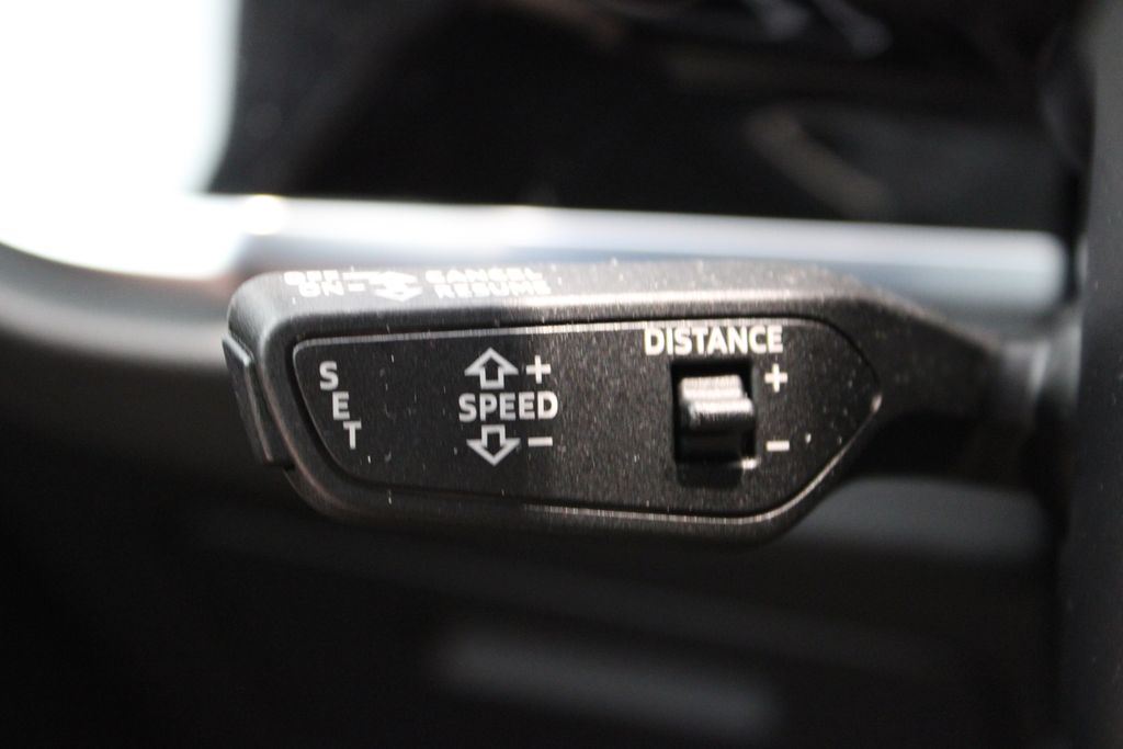 Vehicle image 34 of 57