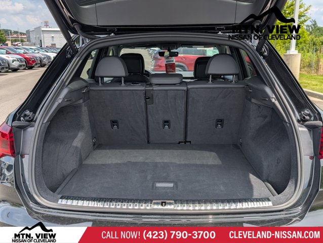 Vehicle image 9 of 25