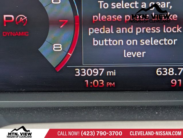 Vehicle image 14 of 25