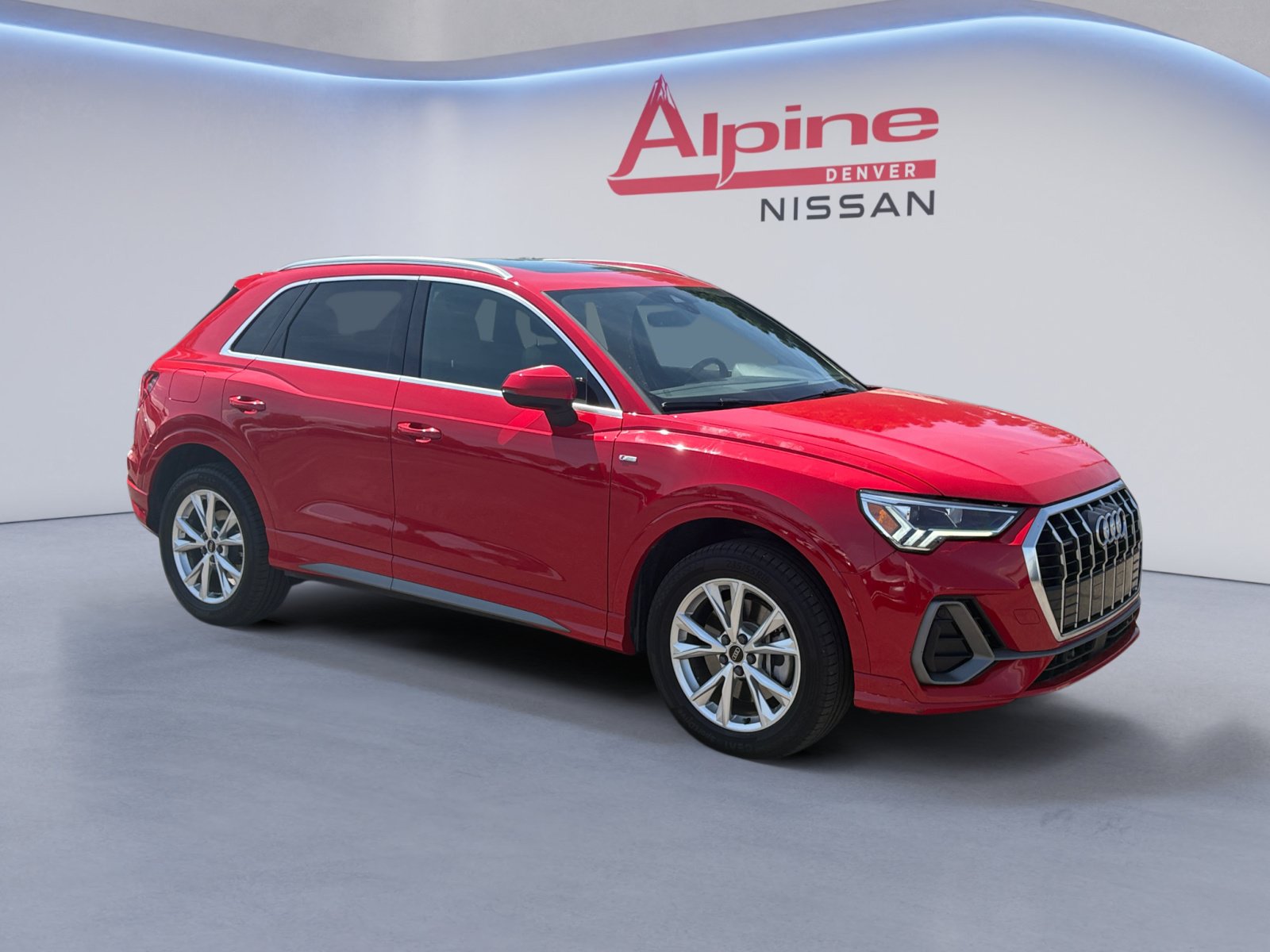 2024 Audi Q3 S Line Premium Image 3 of 20