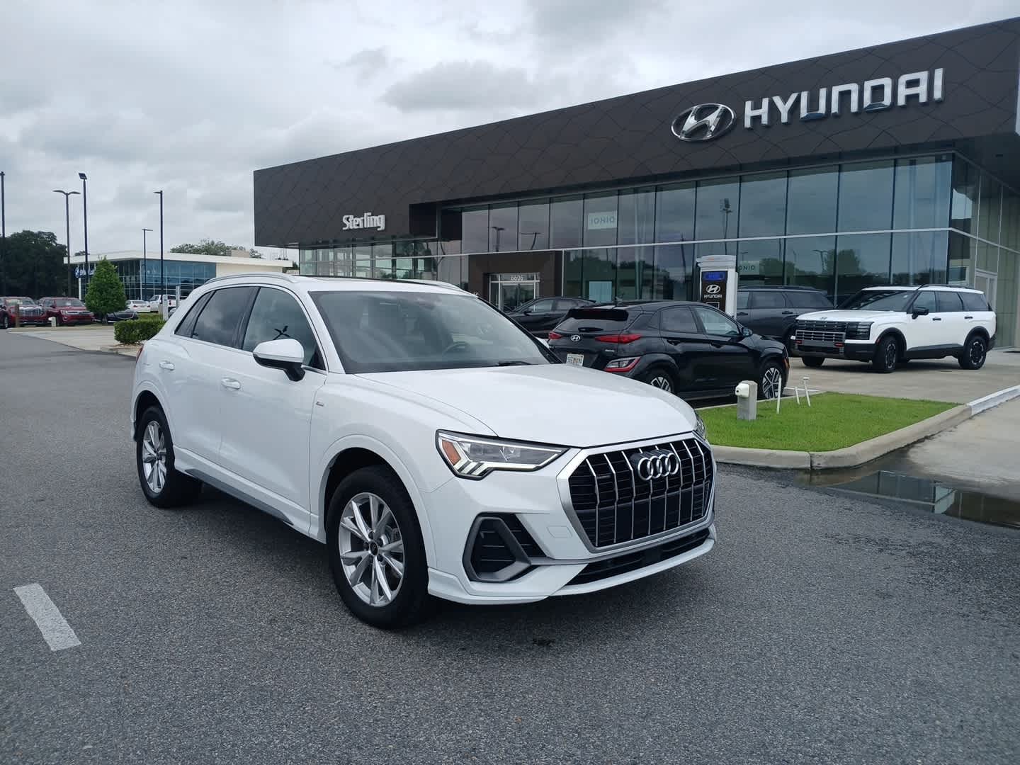 2024 Audi Q3 S Line Premium Image 3 of 14