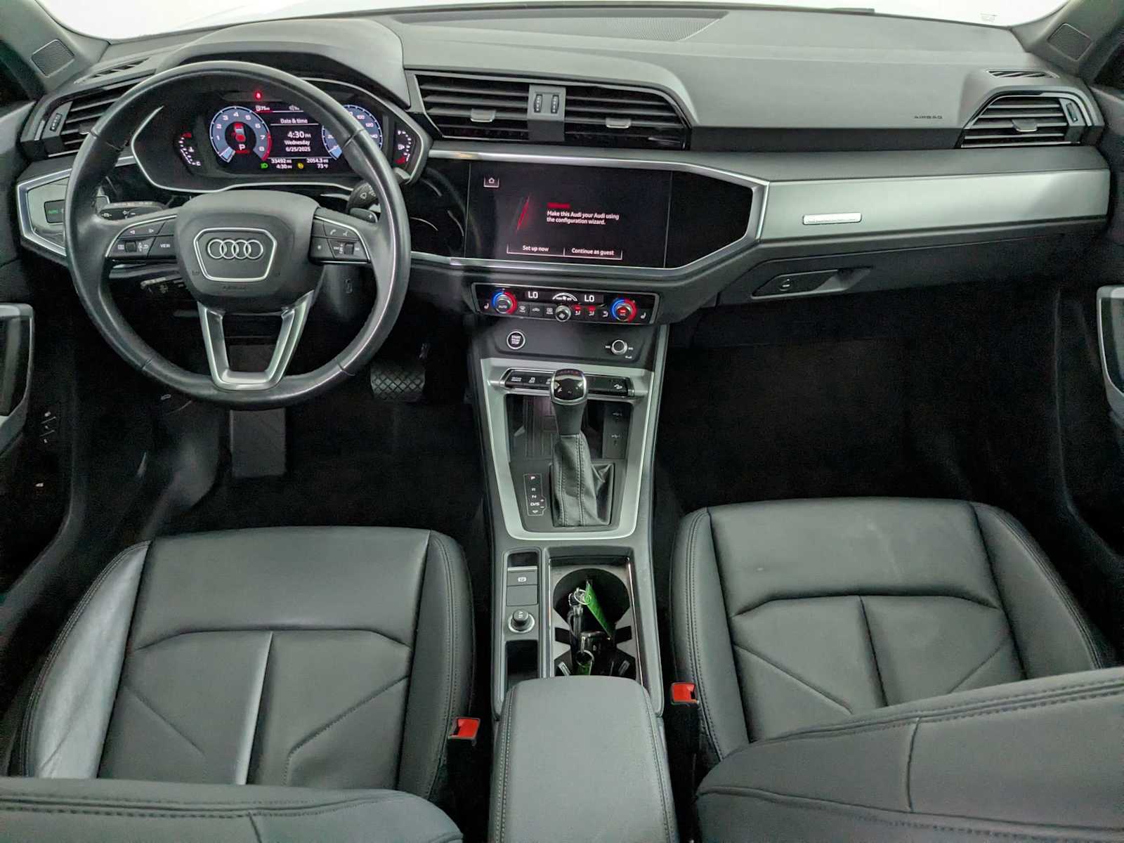 Vehicle image 17 of 35