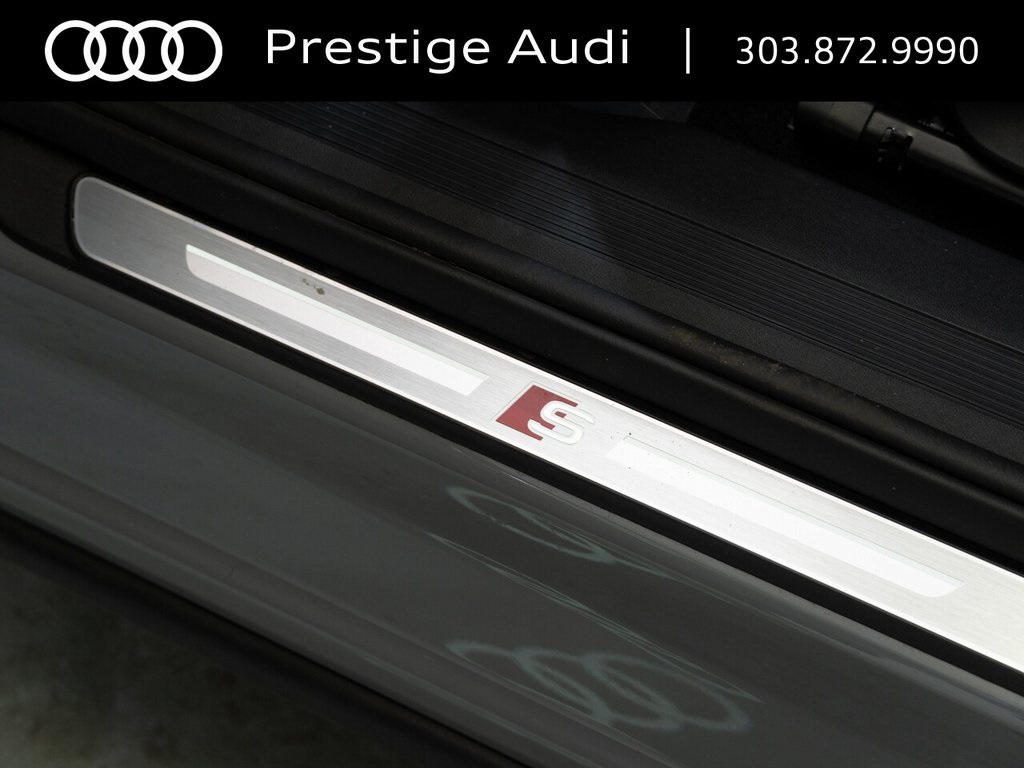 Vehicle image 22 of 27