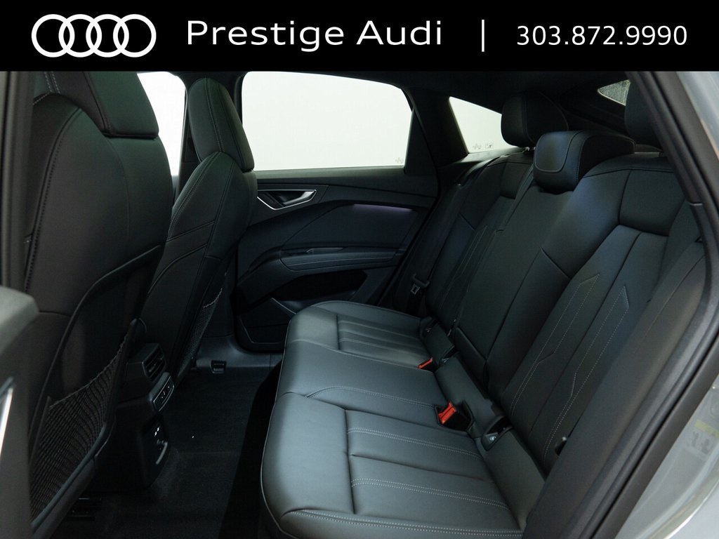 Vehicle image 25 of 27