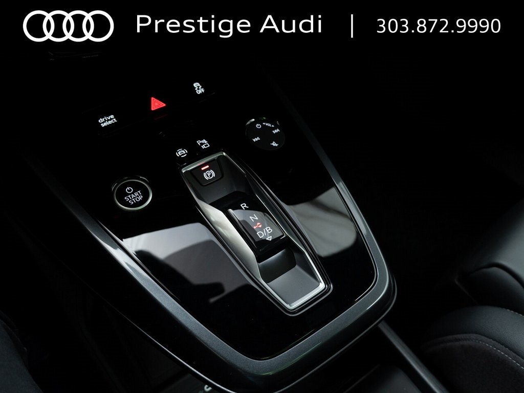 Vehicle image 18 of 27