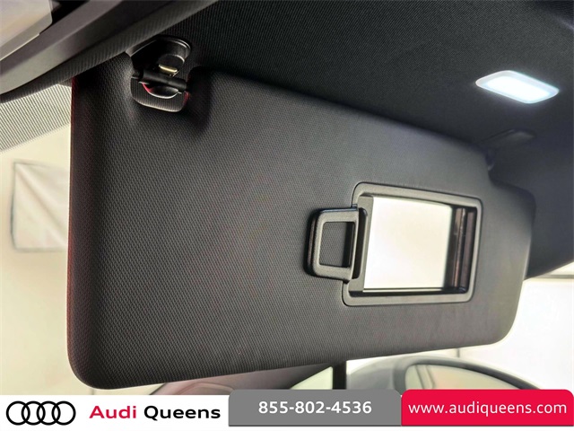Vehicle image 21 of 28