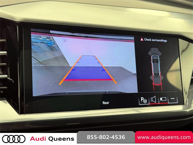 Vehicle image 12 of 28