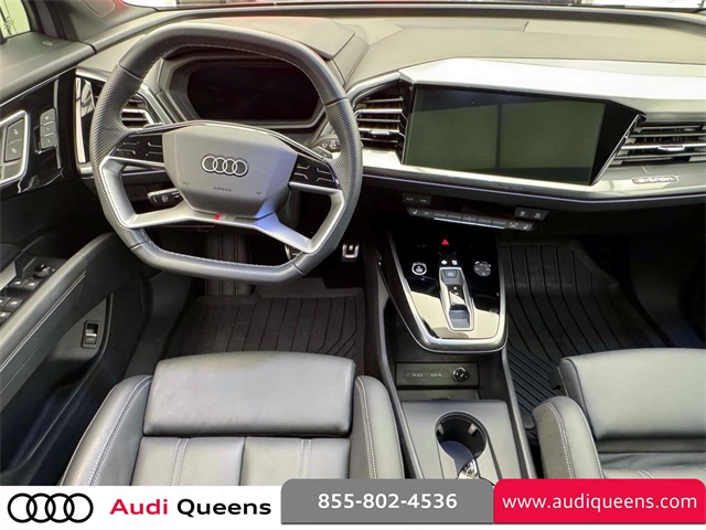 Vehicle image 10 of 28