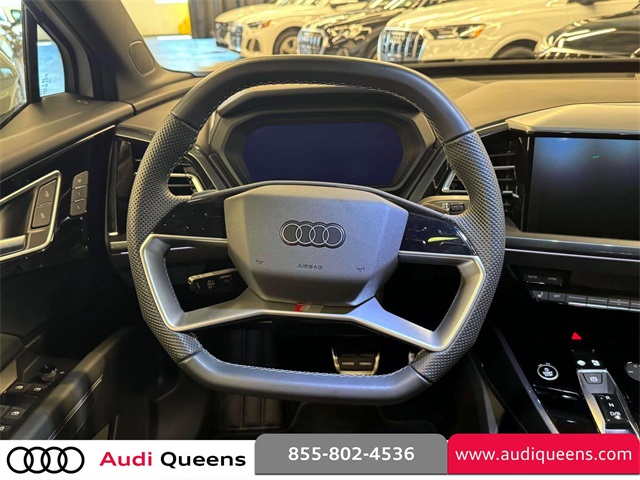 Vehicle image 14 of 29