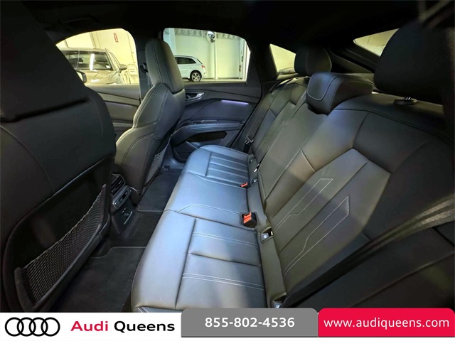 Vehicle image 11 of 29