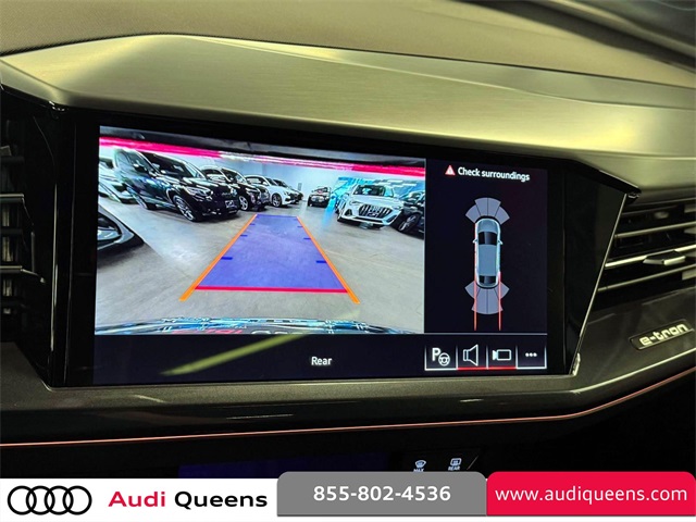 Vehicle image 26 of 29