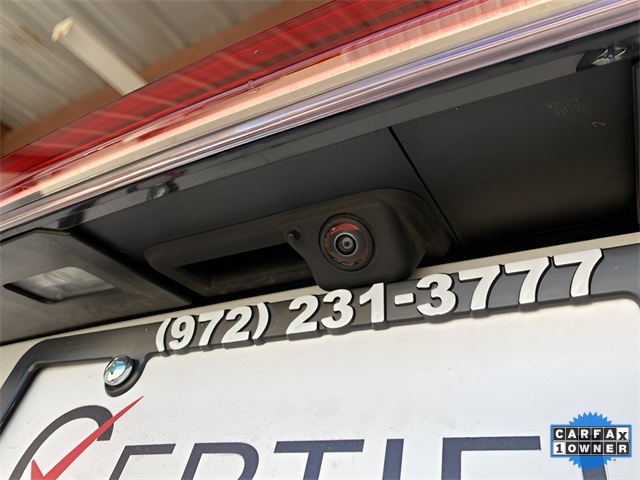Vehicle image 100 of 113