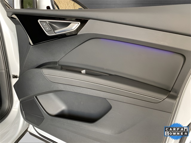 Vehicle image 79 of 113