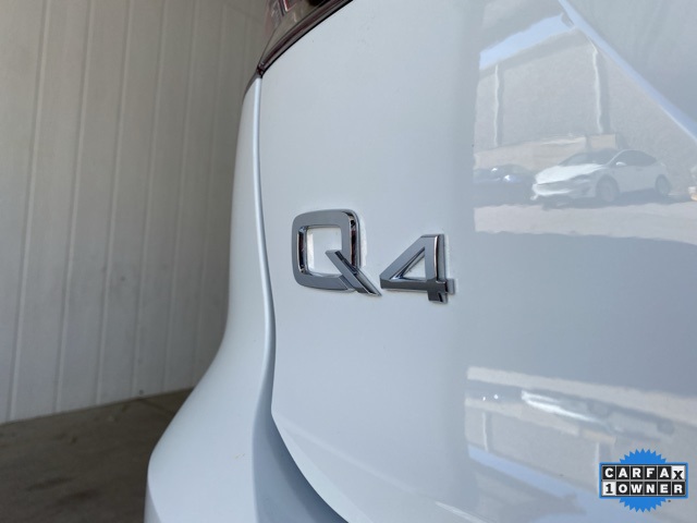 Vehicle image 99 of 113
