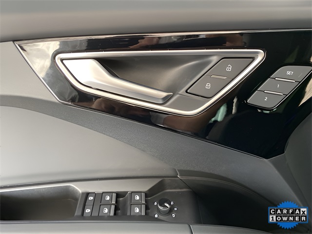 Vehicle image 35 of 113