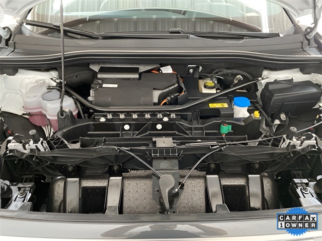 Vehicle image 106 of 113