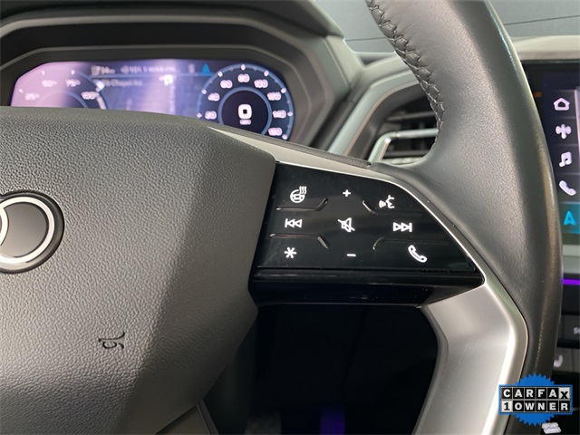 Vehicle image 40 of 113