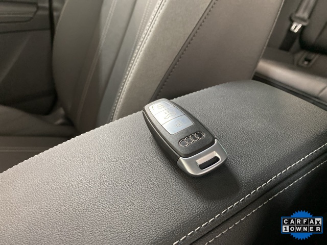 Vehicle image 108 of 113