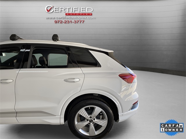 Vehicle image 6 of 113