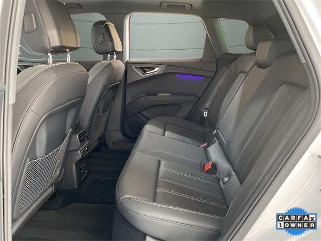 Vehicle image 21 of 113