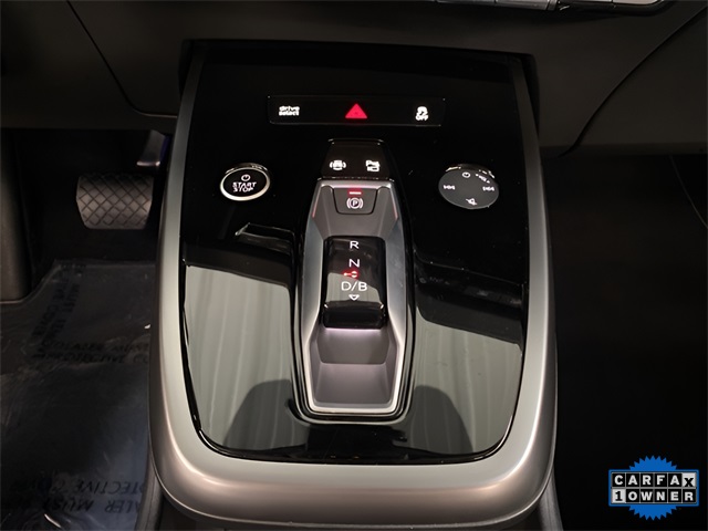 Vehicle image 58 of 113