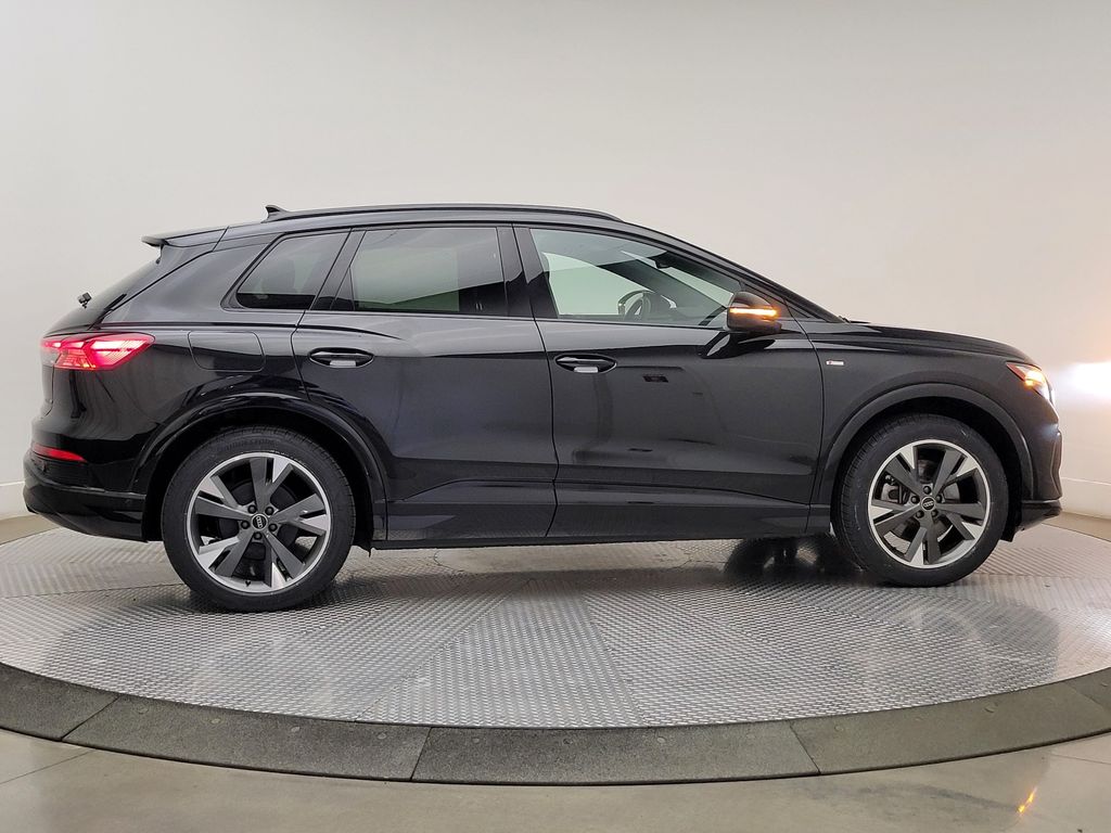2024 Audi Q4 e-tron Premium Plus Image 3 of 53