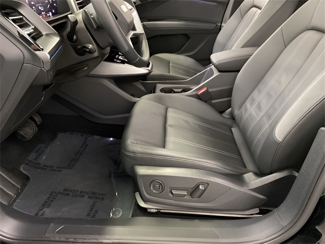 Vehicle image 58 of 111