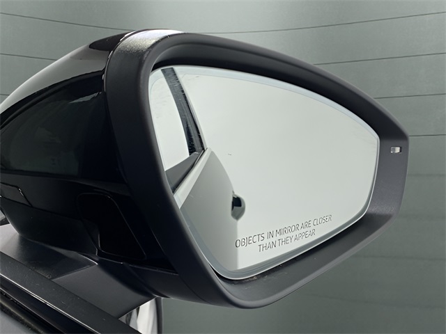 Vehicle image 73 of 111