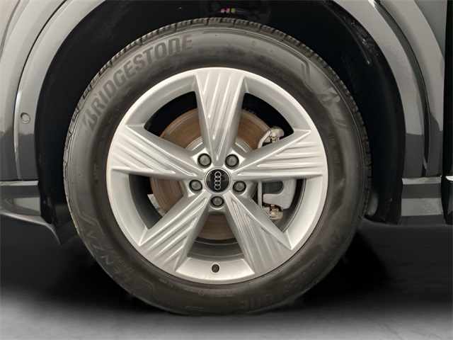 Vehicle image 96 of 111