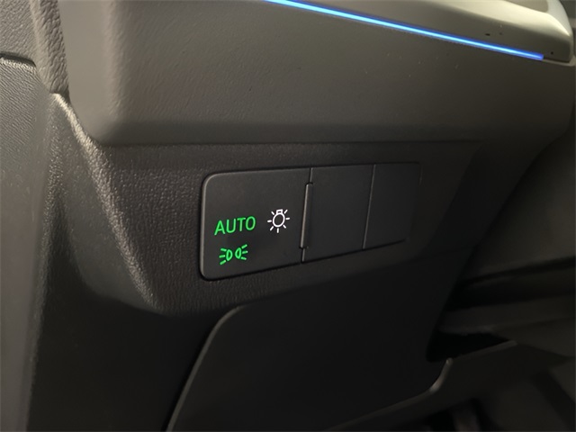 Vehicle image 26 of 111