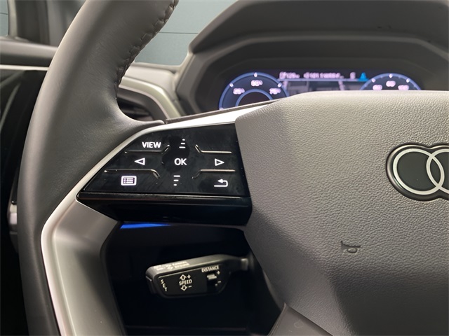 Vehicle image 28 of 111