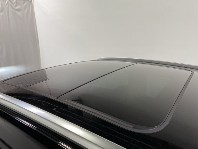 Vehicle image 94 of 111