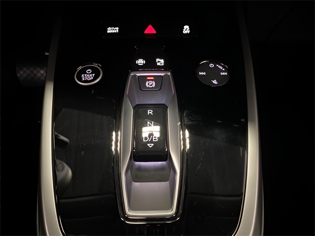 Vehicle image 47 of 111