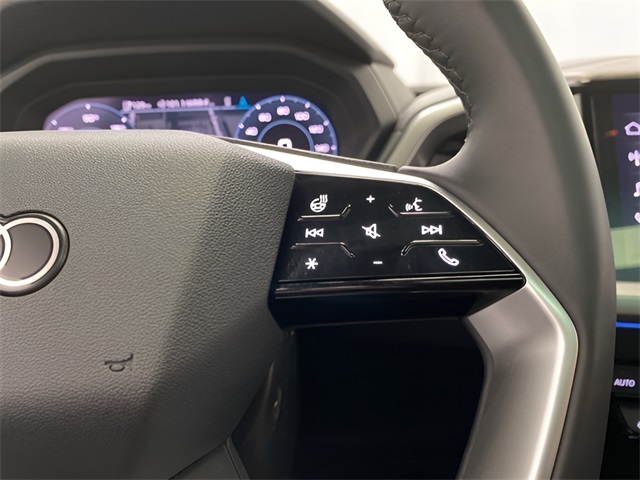 Vehicle image 29 of 111