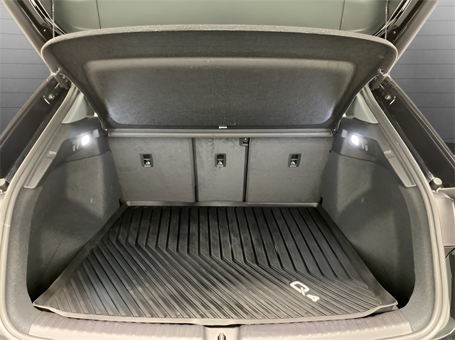 Vehicle image 90 of 111