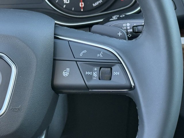 Vehicle image 21 of 28