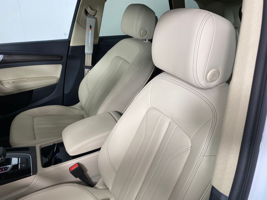2024 Audi Q5 Premium Image 9 of 35