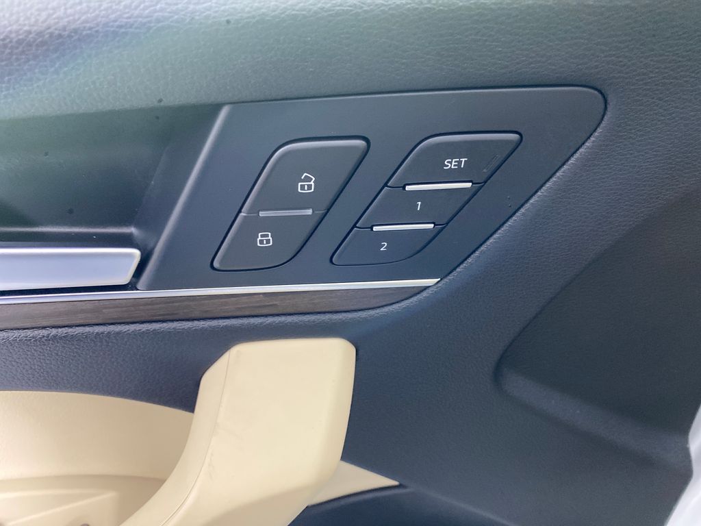 2024 Audi Q5 Premium Image 21 of 35