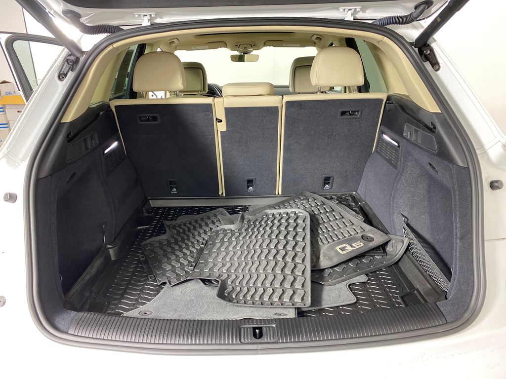 2024 Audi Q5 Premium Image 8 of 35