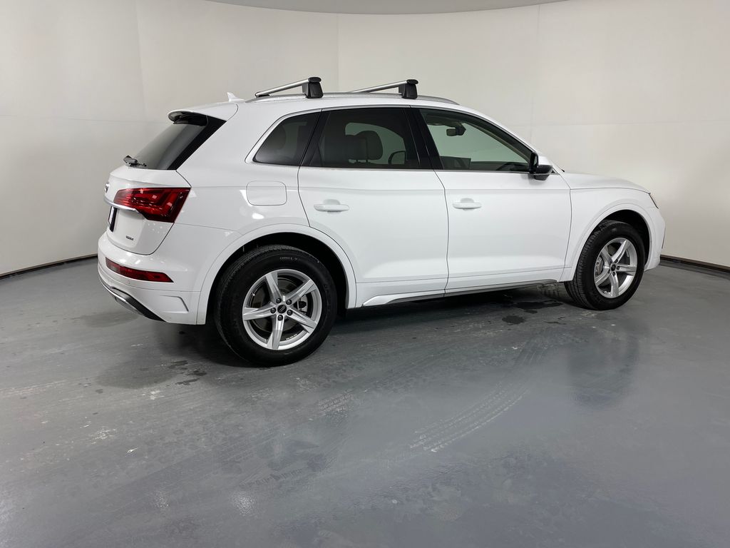 2024 Audi Q5 Premium Image 4 of 35
