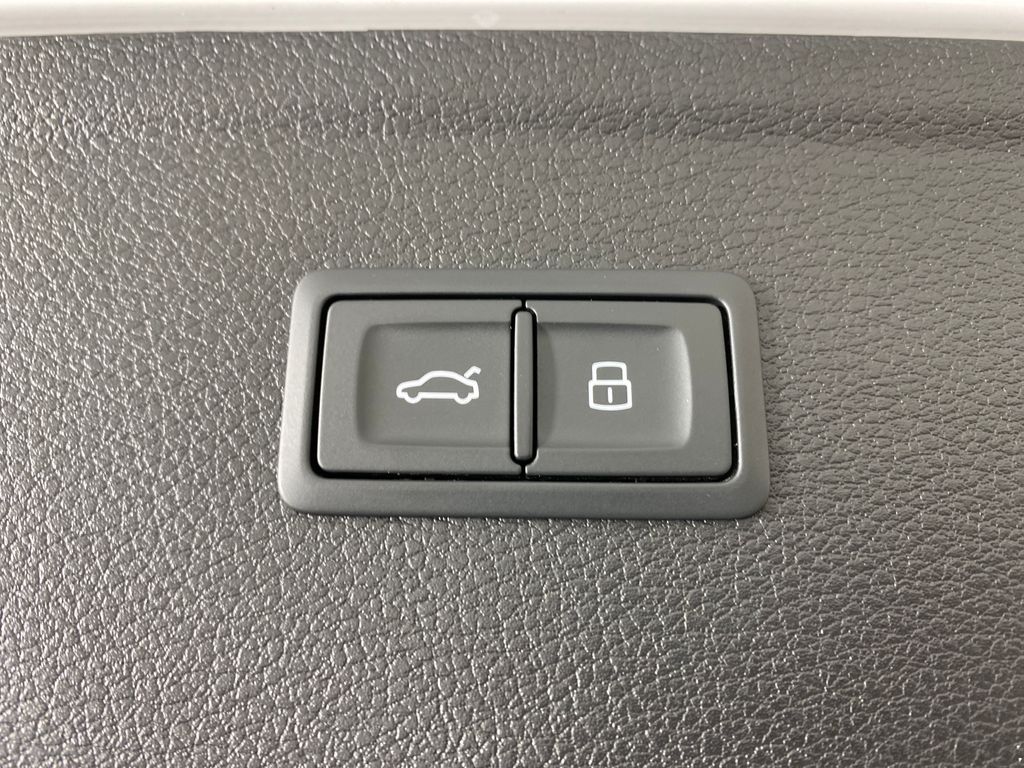 2024 Audi Q5 Premium Image 22 of 35