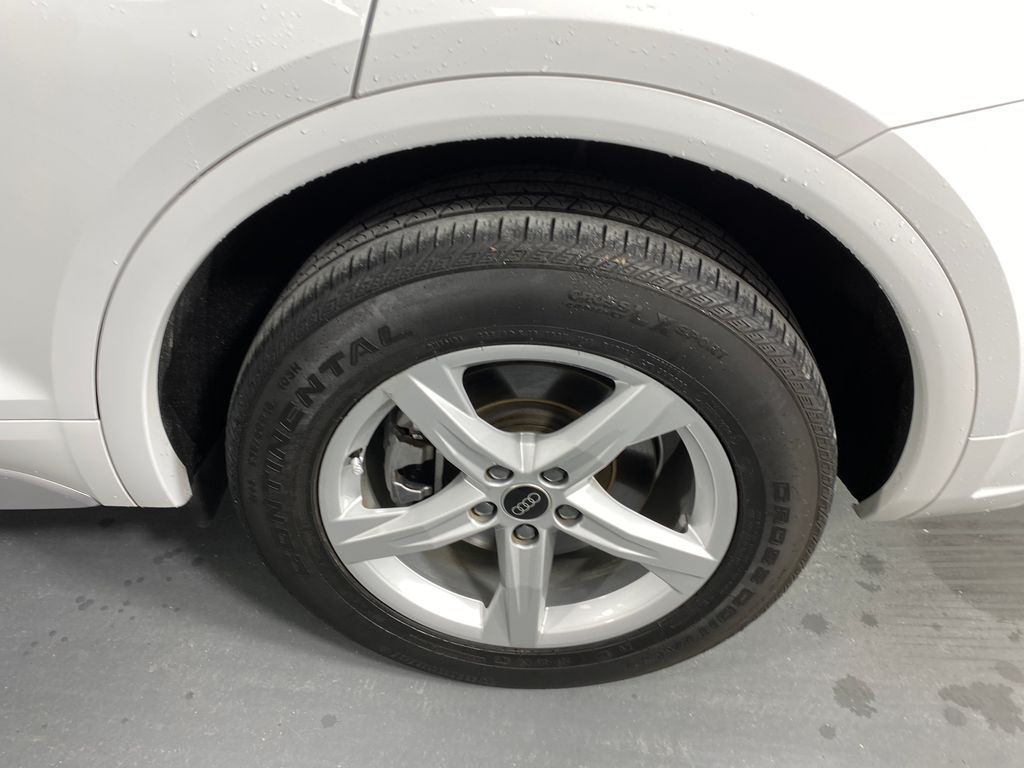 2024 Audi Q5 Premium Image 7 of 35