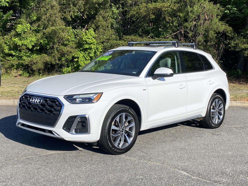2024 Audi Q5 S Line Premium Plus Image 2 of 30