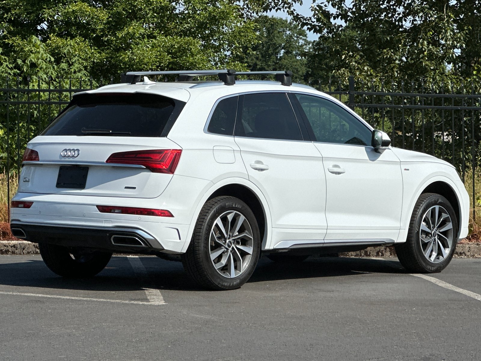 Vehicle image 6 of 29