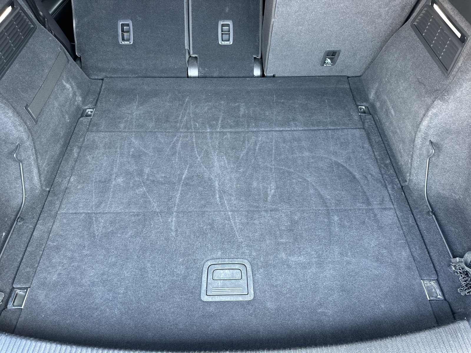 Vehicle image 11 of 29