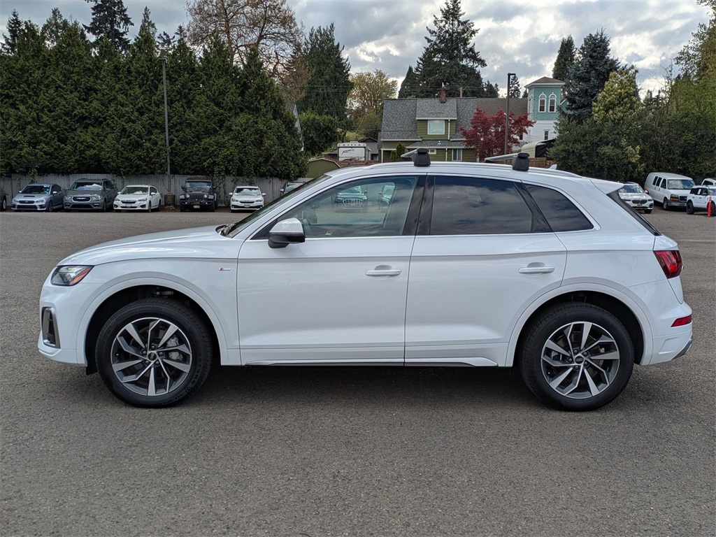 Vehicle image 2 of 40